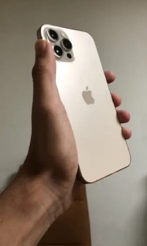 خصم علي iPhone 12 Promax 512 GB اصلي بضمان ومبايعه بسريال الجهاز