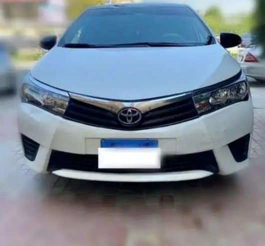 للإيجار تويوتا كورلاا. . . . . For Rent Toyota Corolla