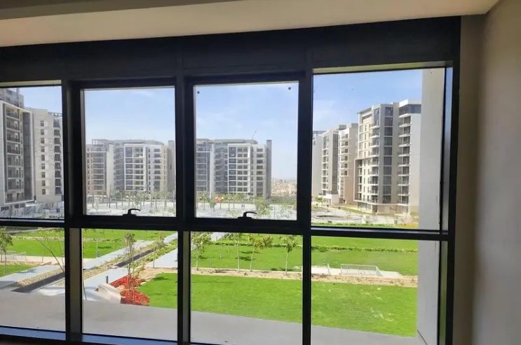 شقة متشطبة بالكامل بإطلالة على المساحات الخضراء للبيع في زيد ويست بمقدم وتقسيط! Apartment Fully Finished