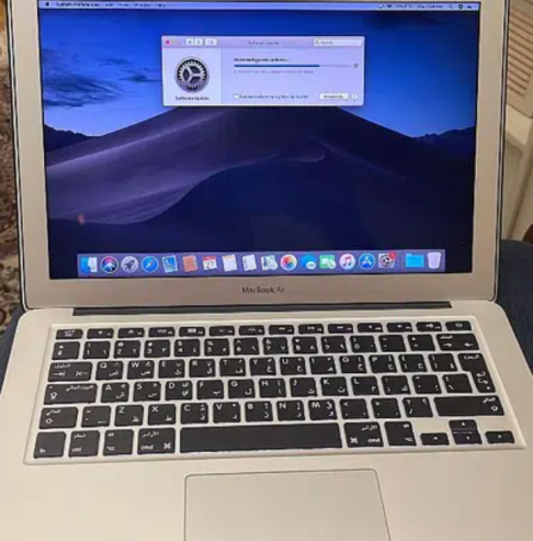 macbook air 2017 زيرو تماما ١٣ شحنه فقط