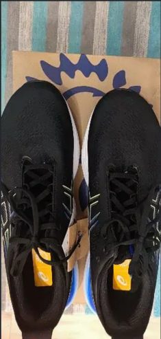 asics gel nimbus 25 imported from Europe