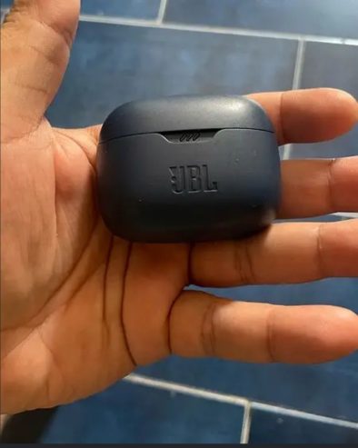 JBL TUNE BUDS like new