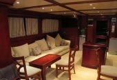 Liveaboard boat for sale