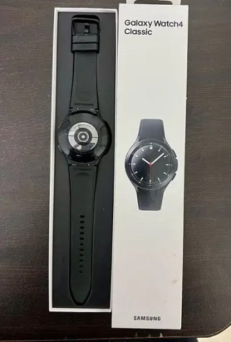 Samsung Galaxy watch4 46m classic smart watch 4 likeNew