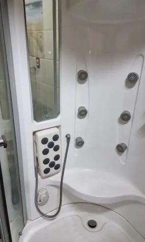 shower cabinet