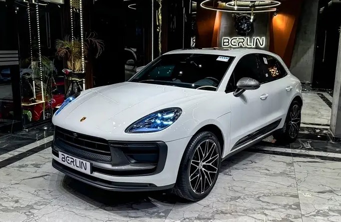 Porsche Macan T 2024