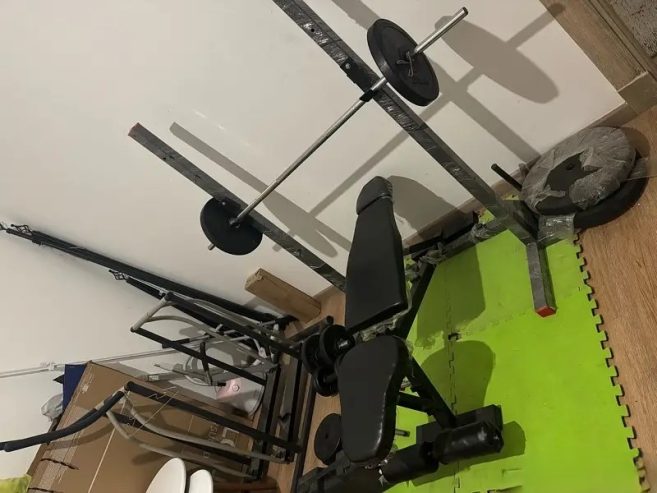 معدات جيم و طارات و دمبل ودكة مستويات وحامل بار وجهاز elliptical