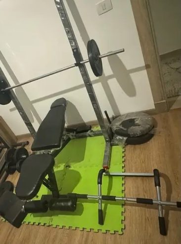 معدات جيم و طارات و دمبل ودكة مستويات وحامل بار وجهاز elliptical