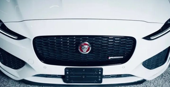 Jaguar XE 2020