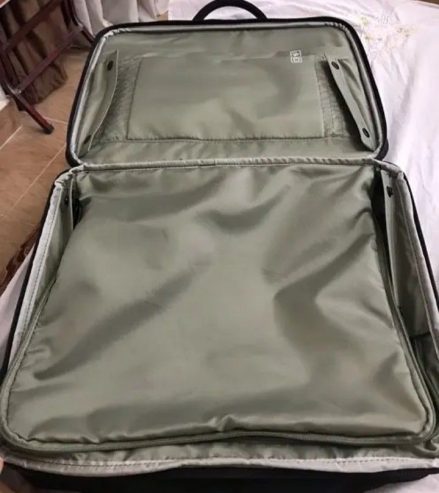 Samsonite Overnight Trolley Bag