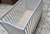 Baby crib