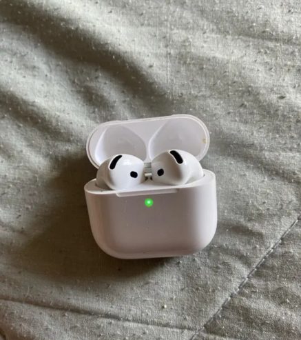 Air pods 4 noise cancellation