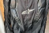 Motorcycle Safety Jacket size XXL ( but the fit is L )