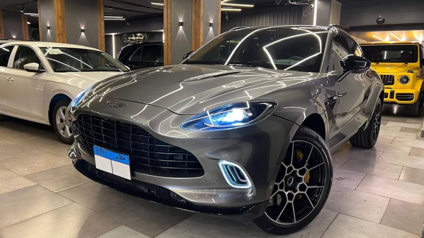 Aston Martin DBX Wakeel (Ezz EL Arab) Model 2021 6000KM V8 TwinTurbo 4000cc 542hp Grey X Camel