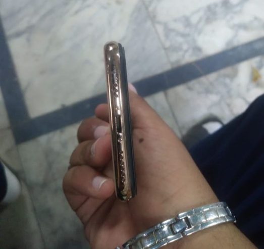 IPhone XS 64Gb Gold 1Sim كسر زيرو مفهوش خربوش