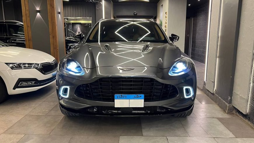 Aston Martin DBX