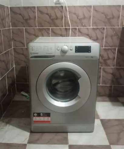 غسالة اوتوماتيك انديست indesit 7Kg استعمال سنة