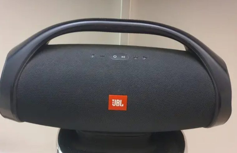 سماعة JBL BOOMBOX كالزيرو بالشاحن الأوريجينال