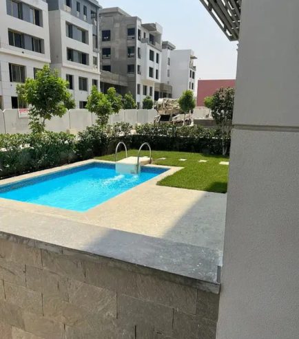 بجوار بالم هيلز للبيع بالتقسيط دوبلكس متشطب بالتكييفات معprivate pool