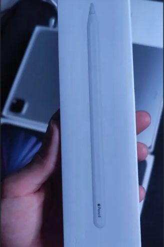 ipad Pro 2021 M1 256 GB + يدعم شريحة